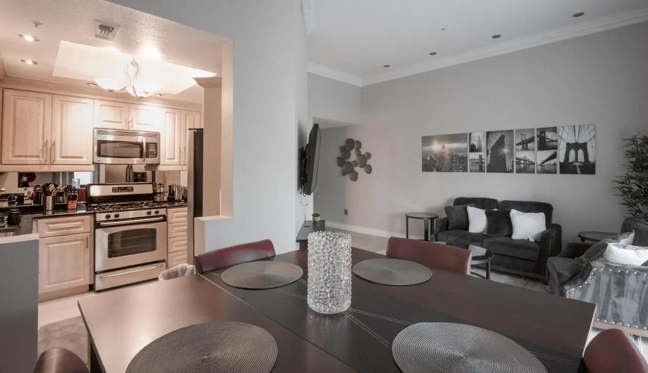 Fabulous Penthouse Apartment Las Vegas Strip View With Resort Amenities! 5 Min Walk To Main Attractions! Only Long Term Rentals Min 30 Nights! Verenigde Staten