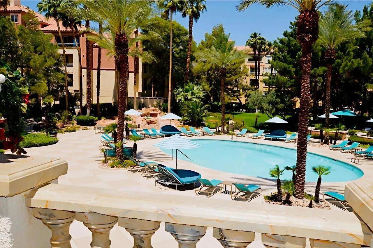 Fabulous Penthouse Apartment Las Vegas Strip View With Resort Amenities! 5 Min Walk To Main Attractions! Only Long Term Rentals Min 30 Nights!